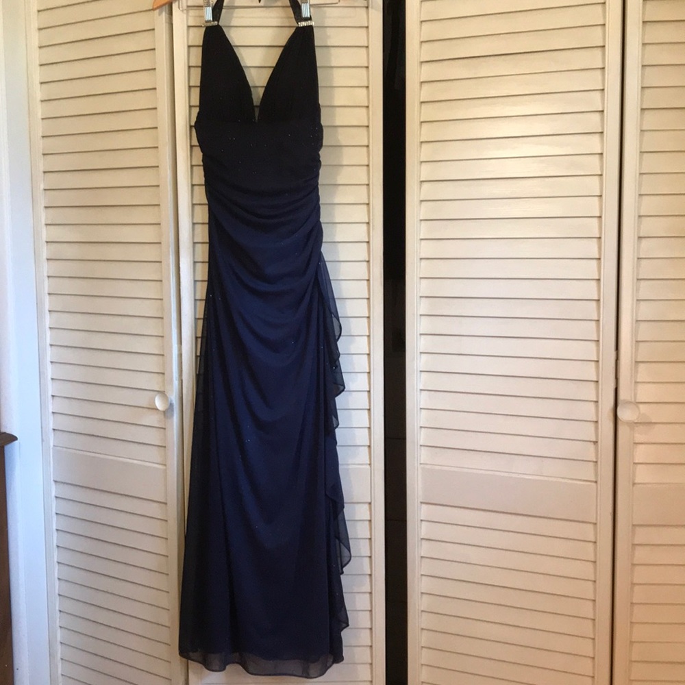 Women’s sexy blue backless evening dress